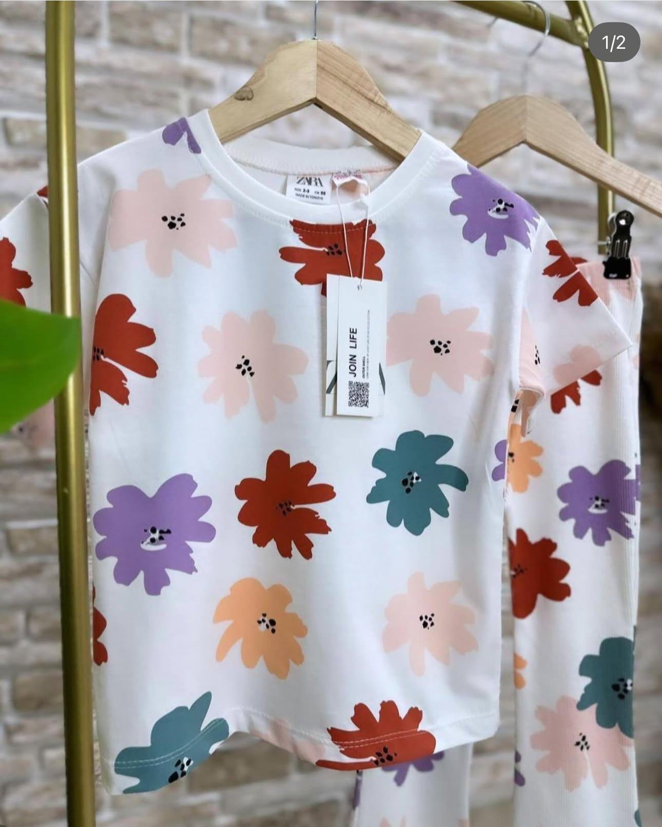 Ensemble T-shirt + pantalon à fleurs – Image 6