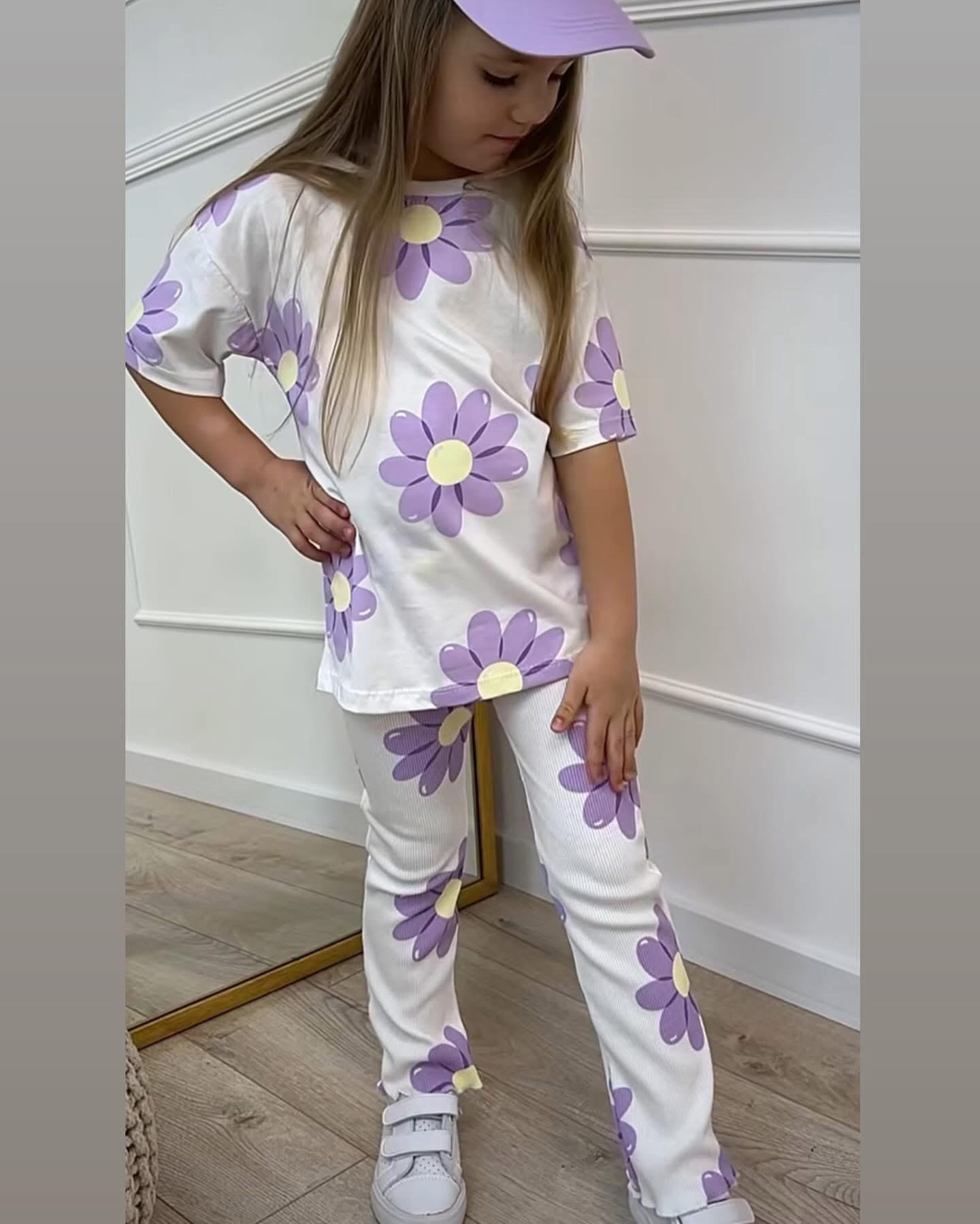Ensemble T-shirt + pantalon à fleurs – Image 4