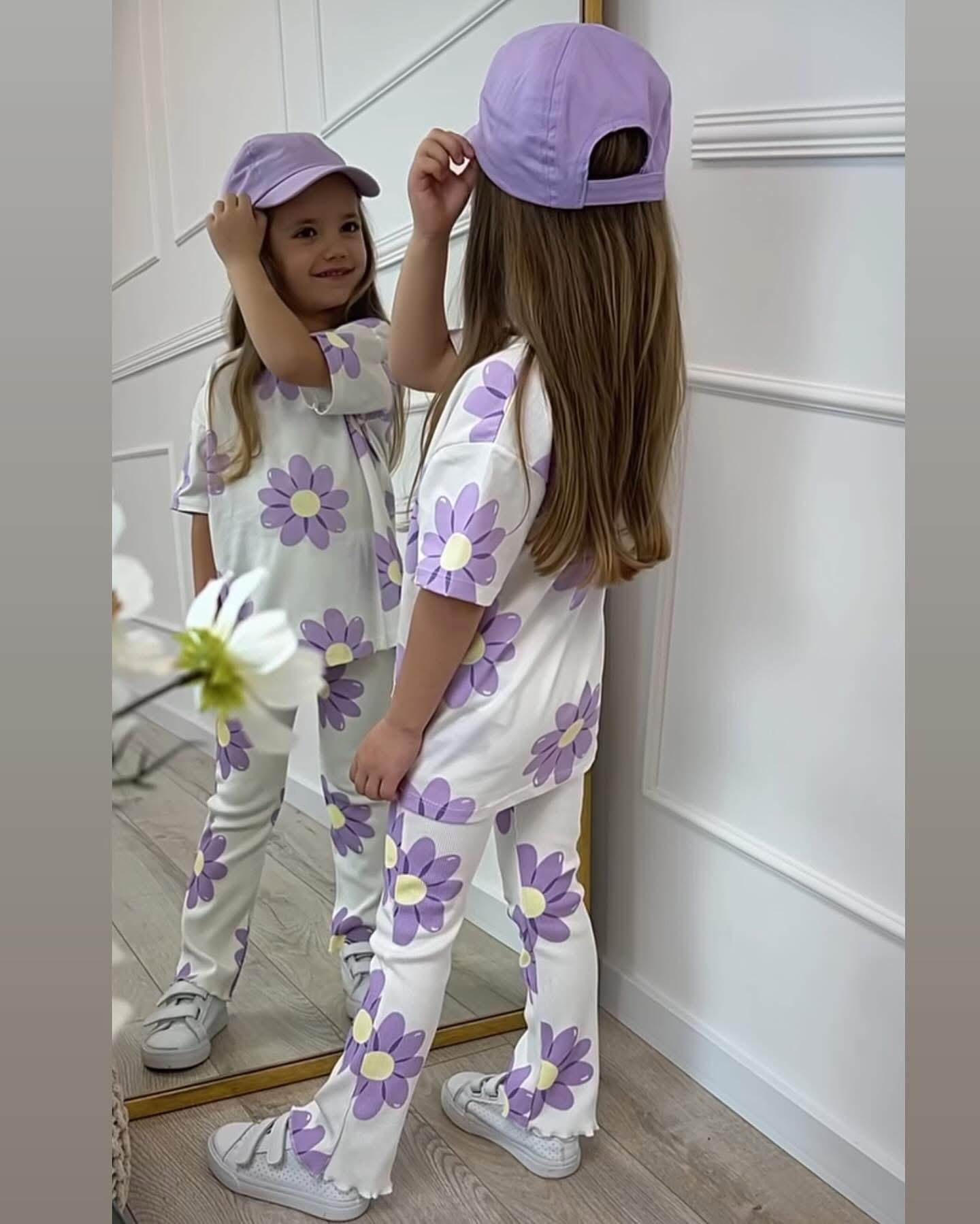 Ensemble T-shirt + pantalon à fleurs – Image 5