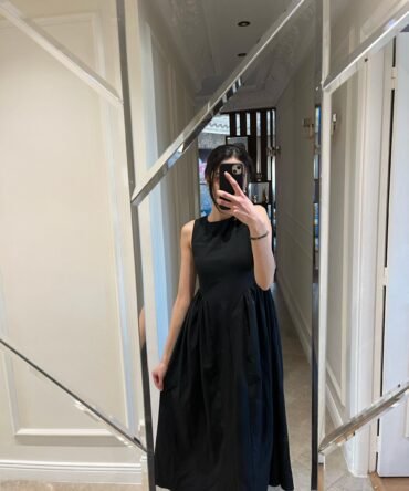 Robe minimaliste noir