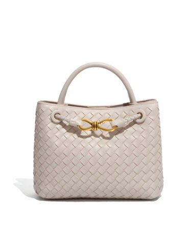 Sac tressé beige nude